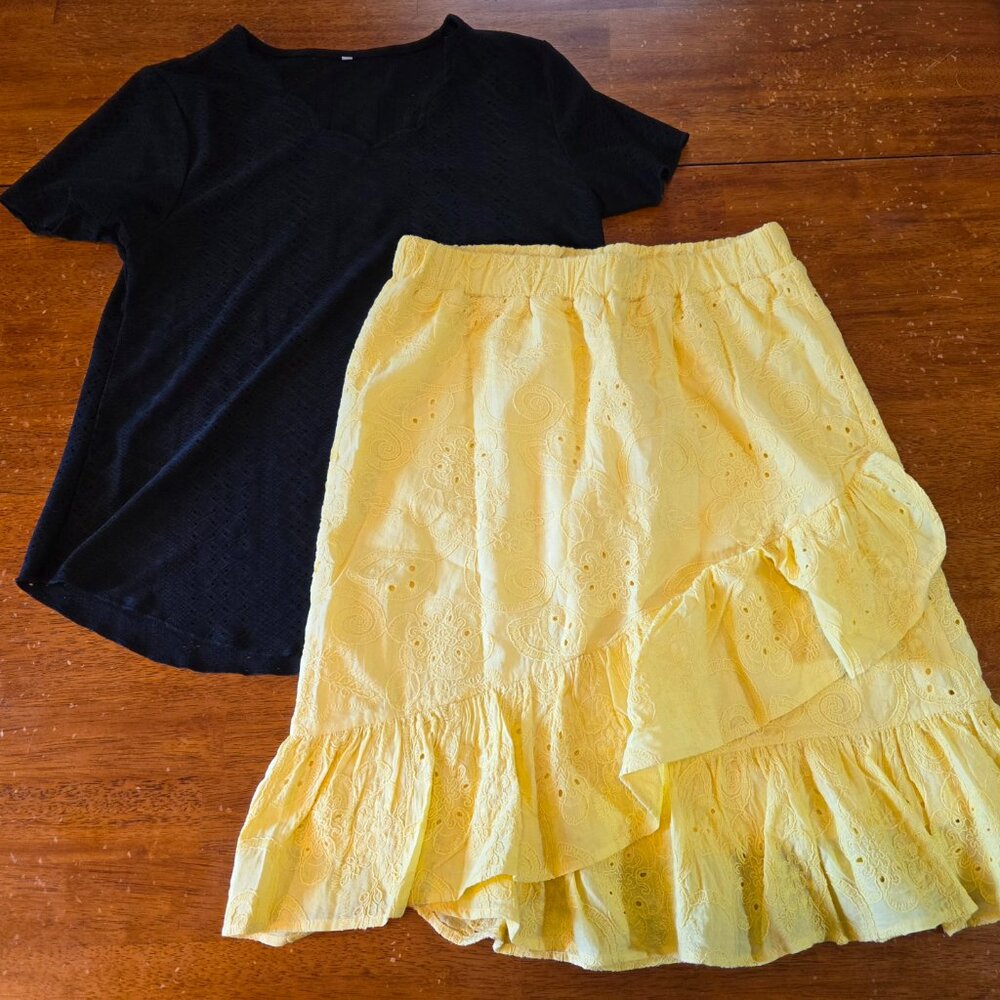 Women's Summer Outfit Yellow Skirt (M) Black Shirt (Sm) Nanette Lepore